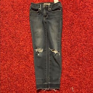 levi’s skinny jeans size 24